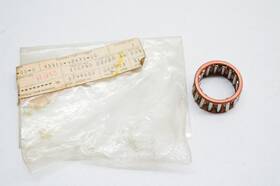 Yamaha 93310-42435-00 Oem Cylinder Bearing #10 Nos